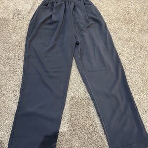 NWOT Women’s cinched waist pants - small
